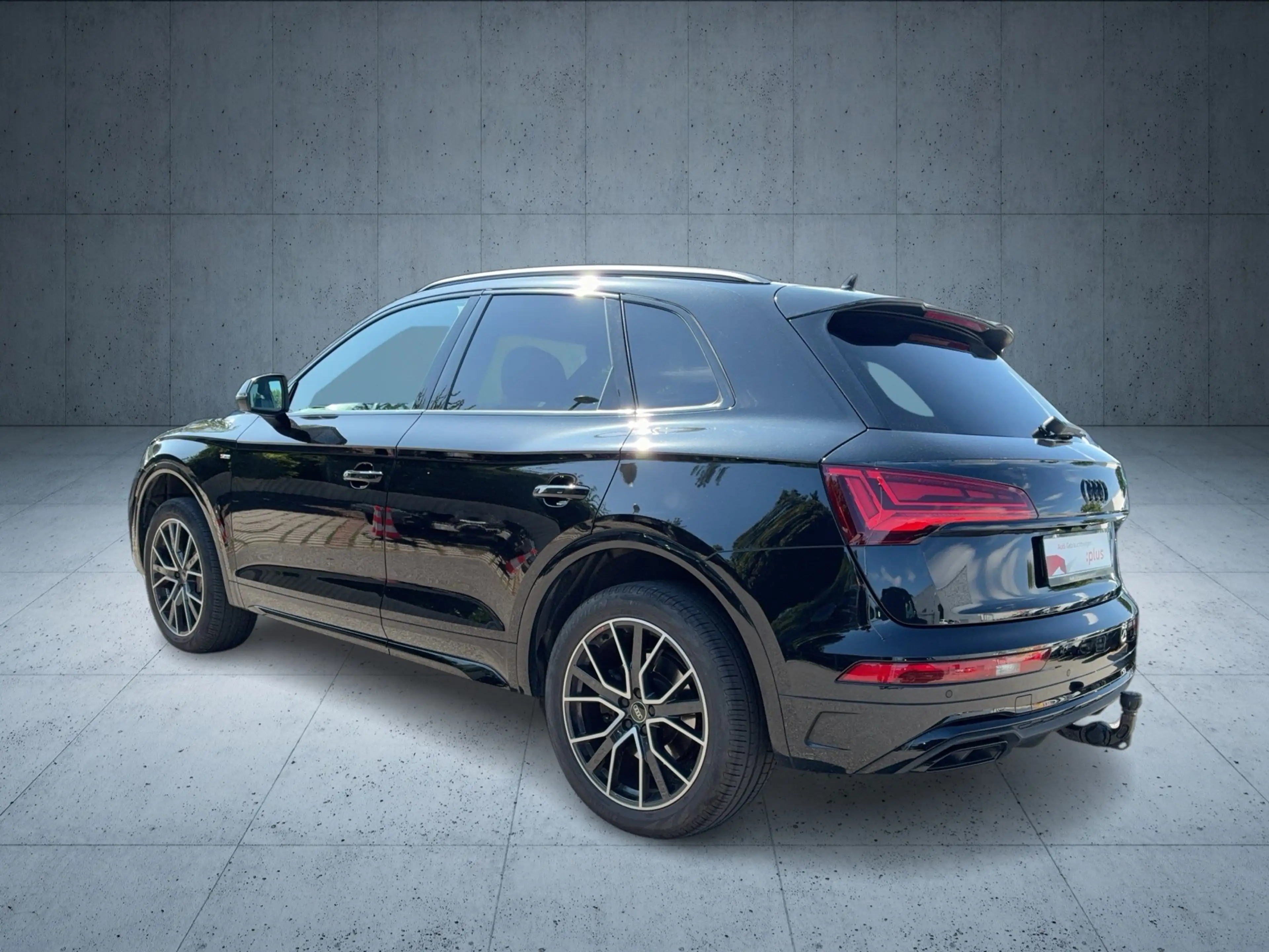 Audi Q5 SUV S line S line 40 TDI quattro 150(204)  S troni — photo 4