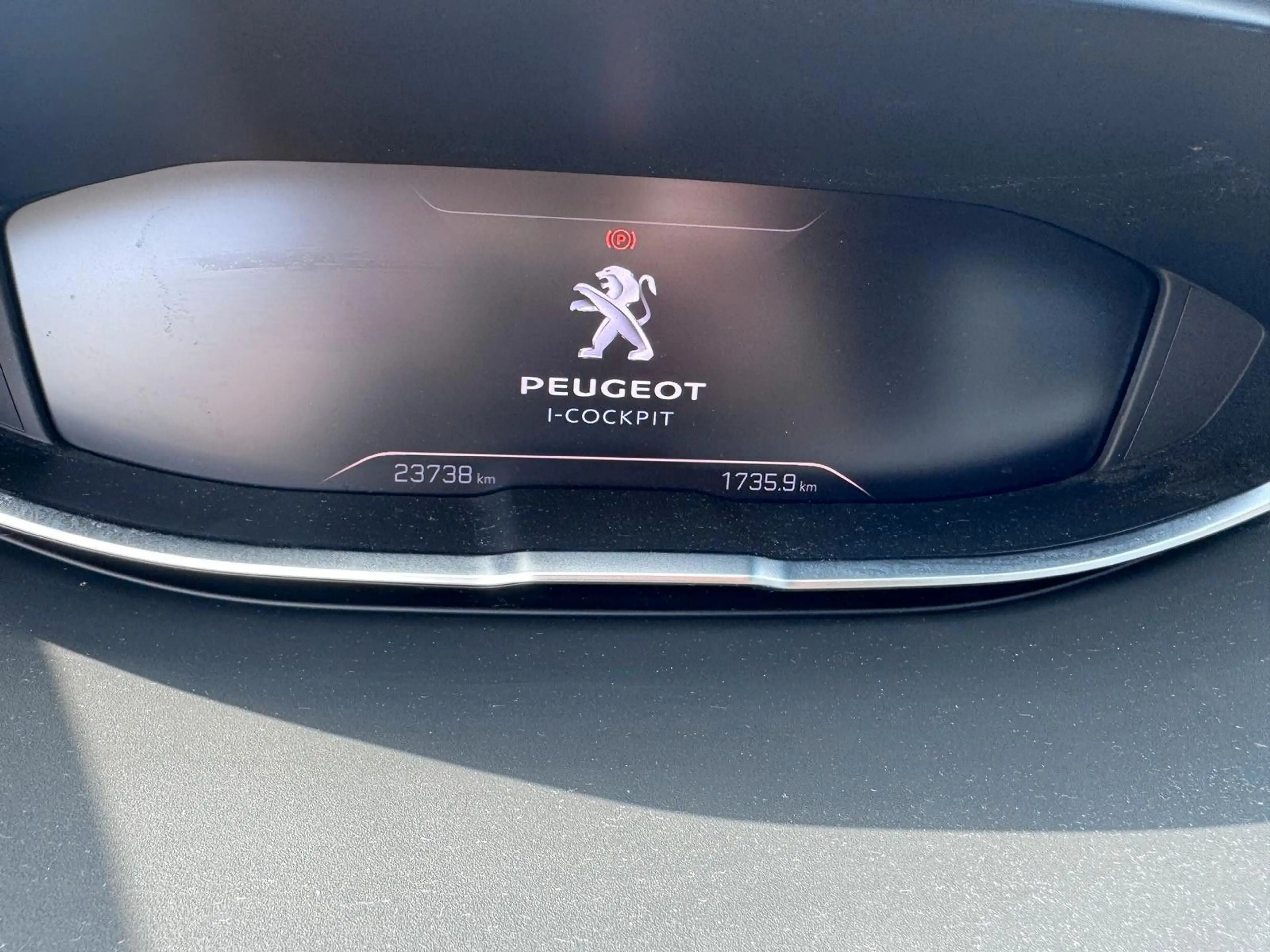 Peugeot 3008 GT 130 EAT8 + Kamera + Navi + SHZ + AHK — photo 9