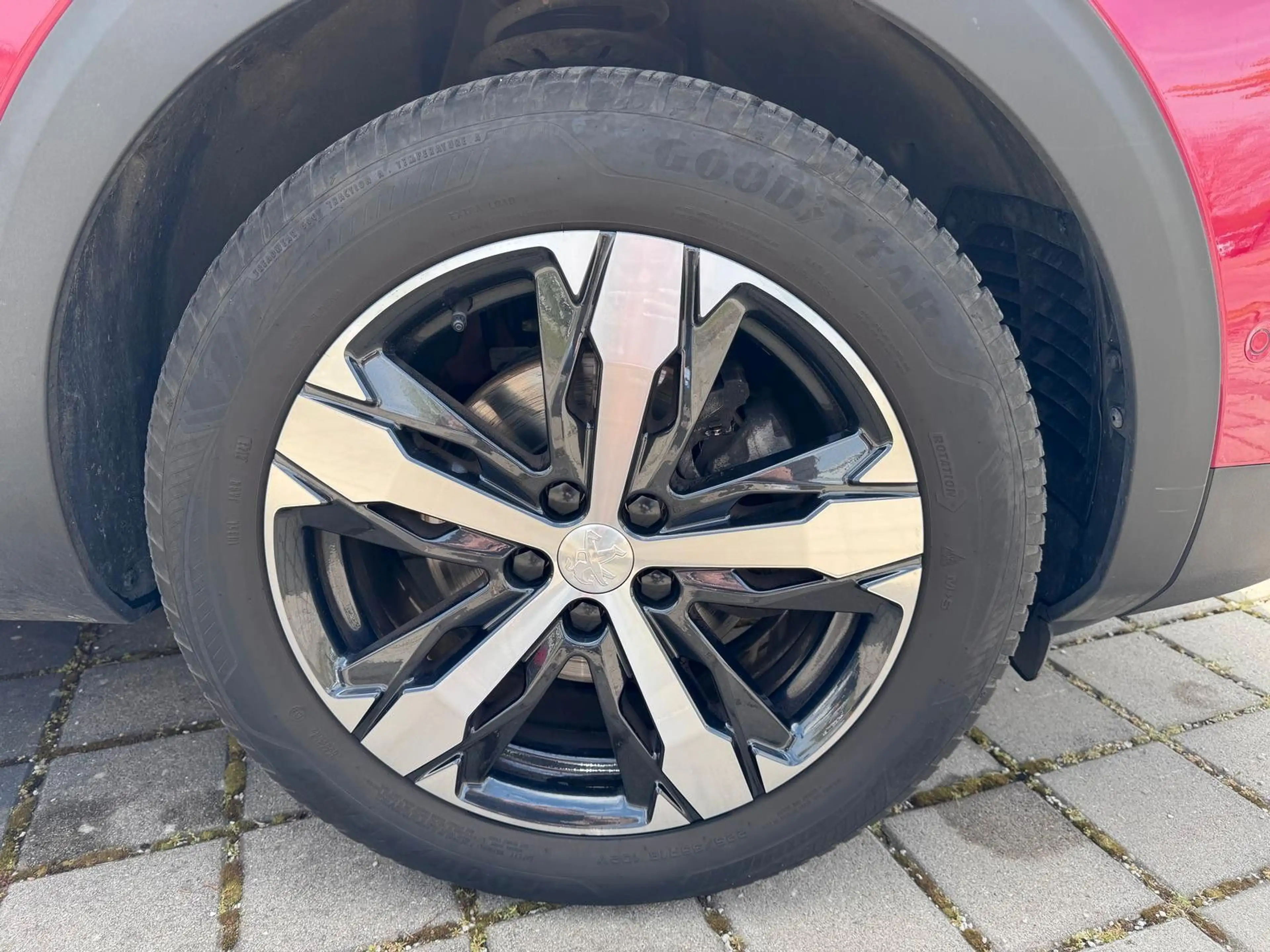 Peugeot 3008 GT 130 EAT8 + Kamera + Navi + SHZ + AHK — photo 2