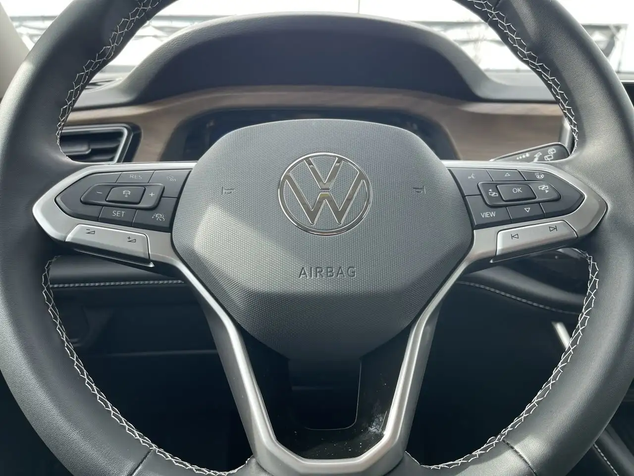 Volkswagen Atlas снимка Volkswagen Atlas