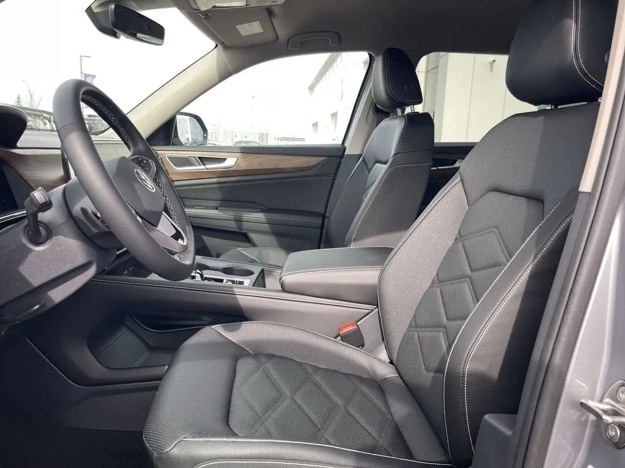 Volkswagen Atlas снимка Volkswagen Atlas