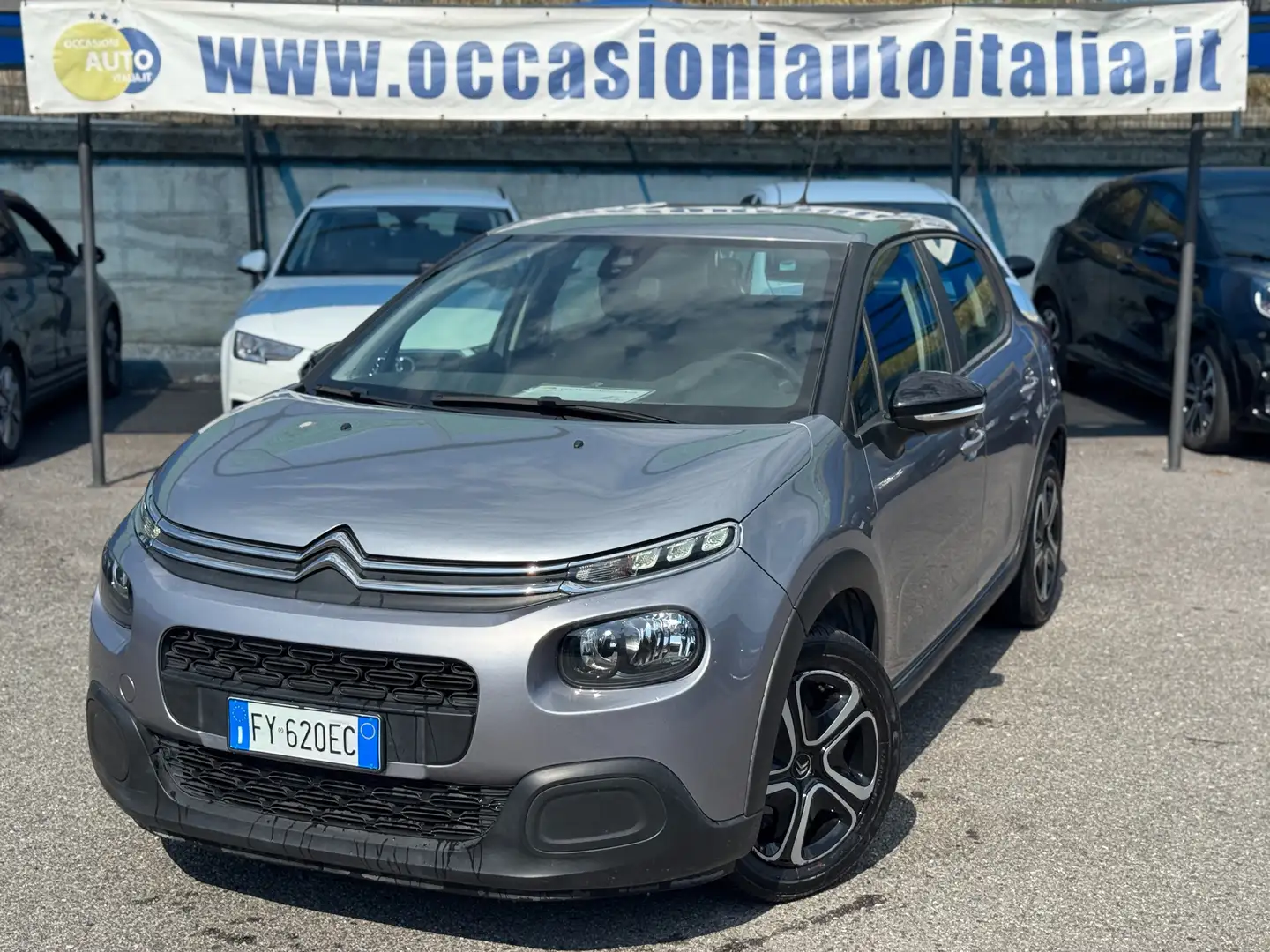 Citroen C3 1.2 puretech UpTown Grau - 1