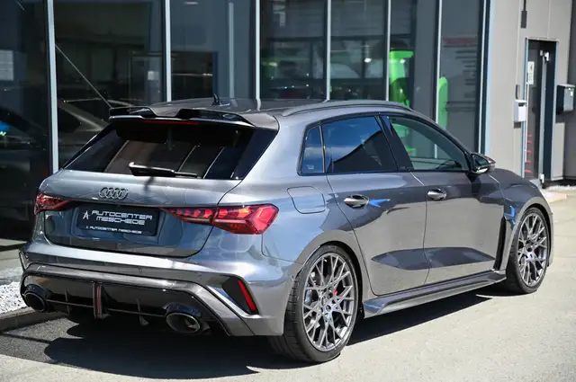 Audi RS3 view 4