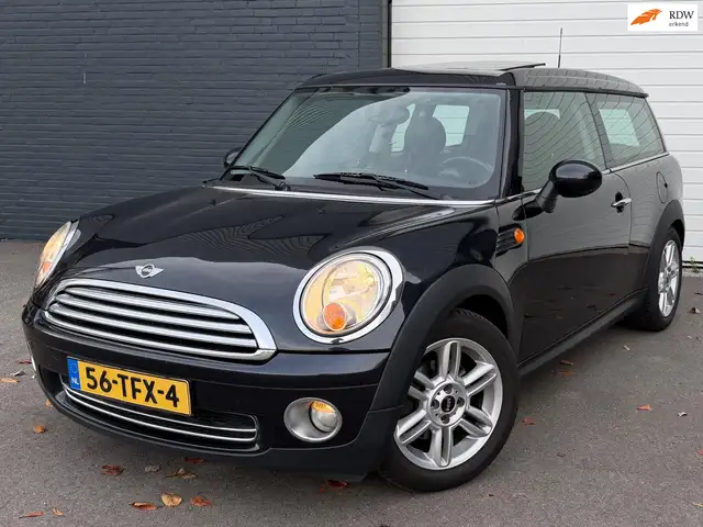 MINI Cooper Clubman Mini 1.6 PANORAMADAK/VOLO-H/CLIMA/CRUISE