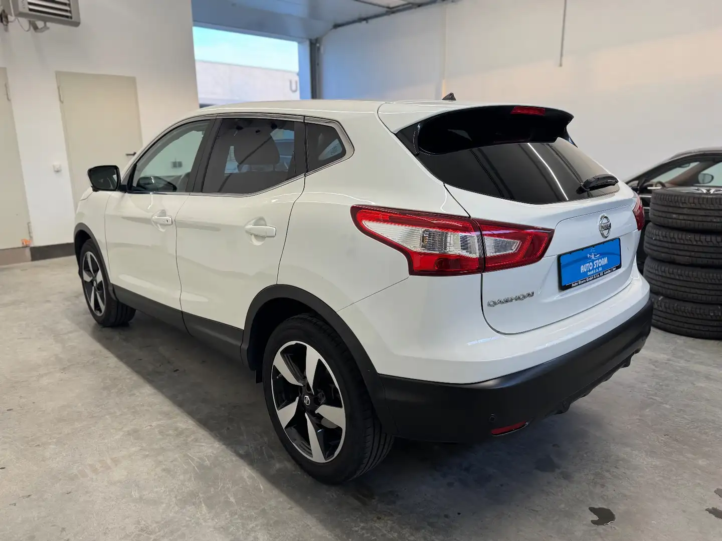 Nissan Qashqai 1.2 DIG-T N-Connecta *NAVI *Tempo *2xKlima *360°Ka Weiß - 2
