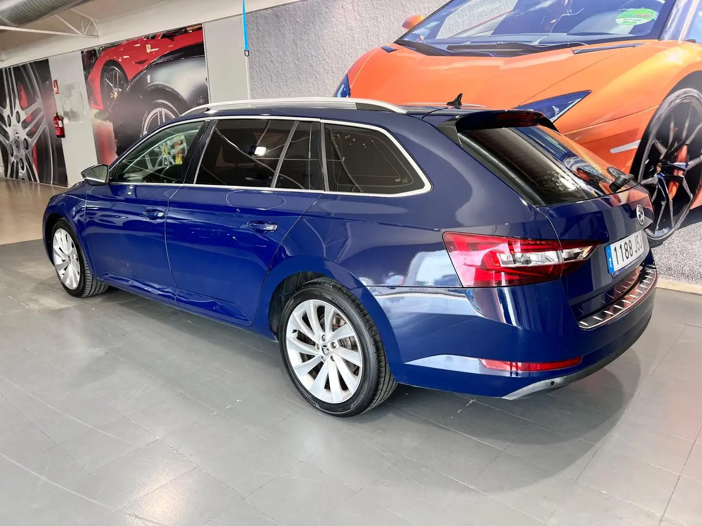 Skoda Superb Combi 2.0TDI AdBlue Style DSG6 140kW Azul - 2