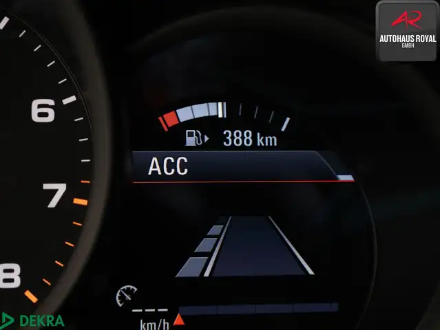 Porsche Macan view 17