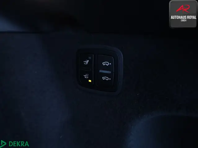 Porsche Macan view 16