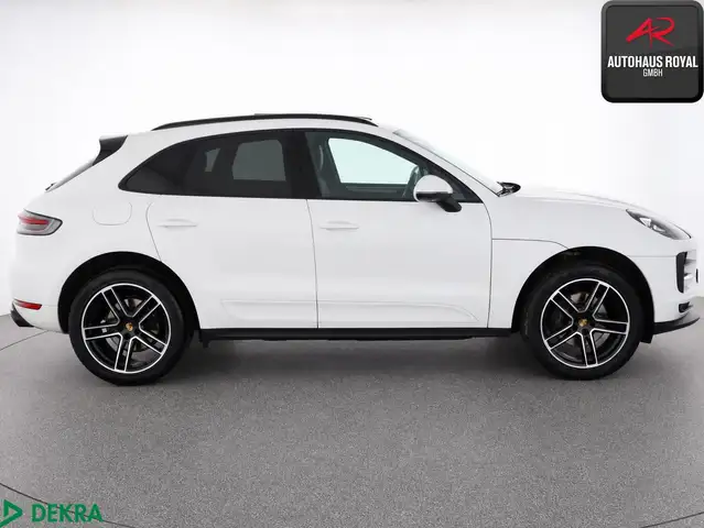 Porsche Macan view 6