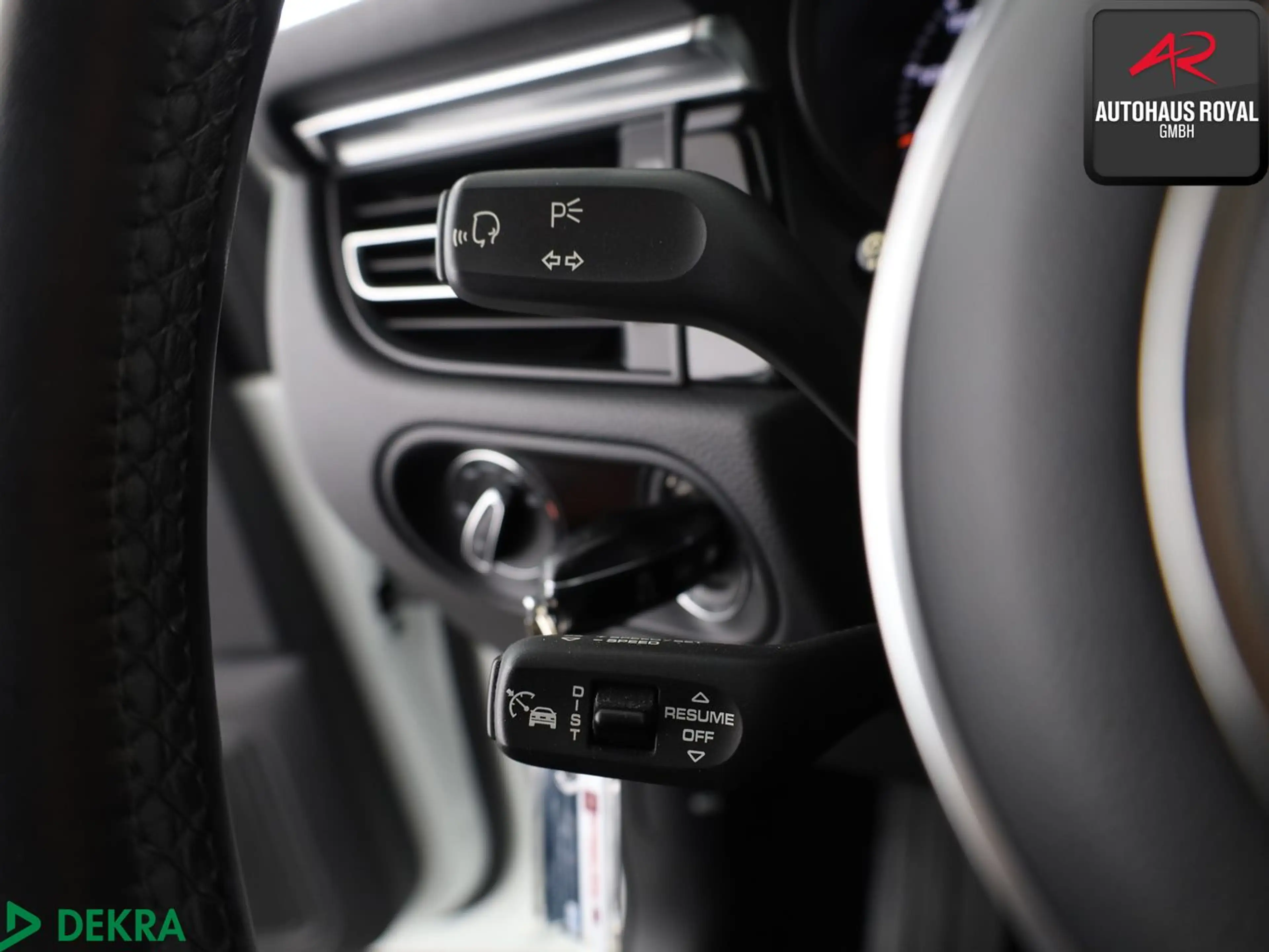 Porsche Macan SPORT-CHRONO LUFTFEDER,STANDHEIZ,MEMORY,SH — photo 14