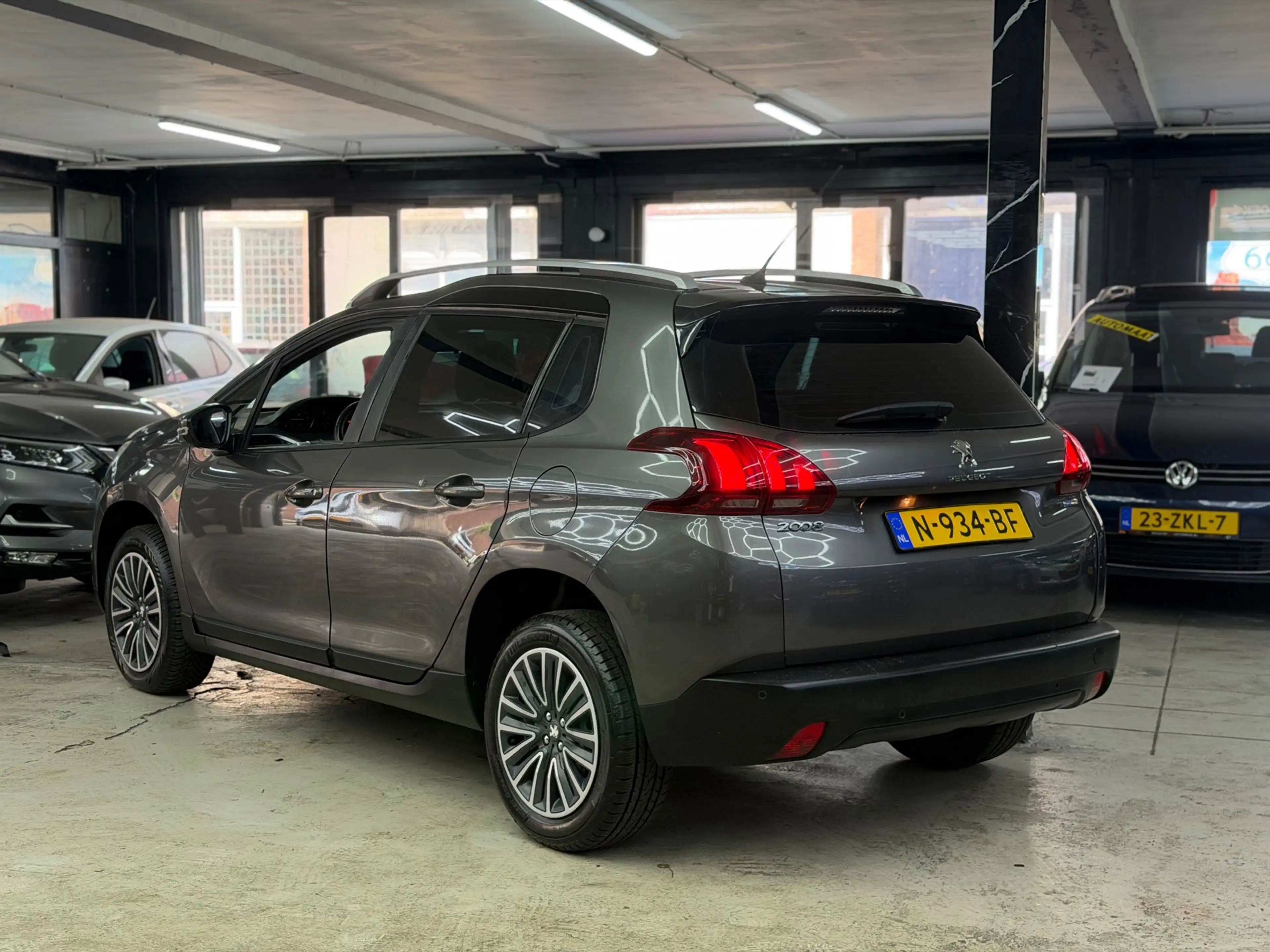 Peugeot 2008 1.2 PureTech Blue Lion Navi | Airco | parkeersenso — photo 5