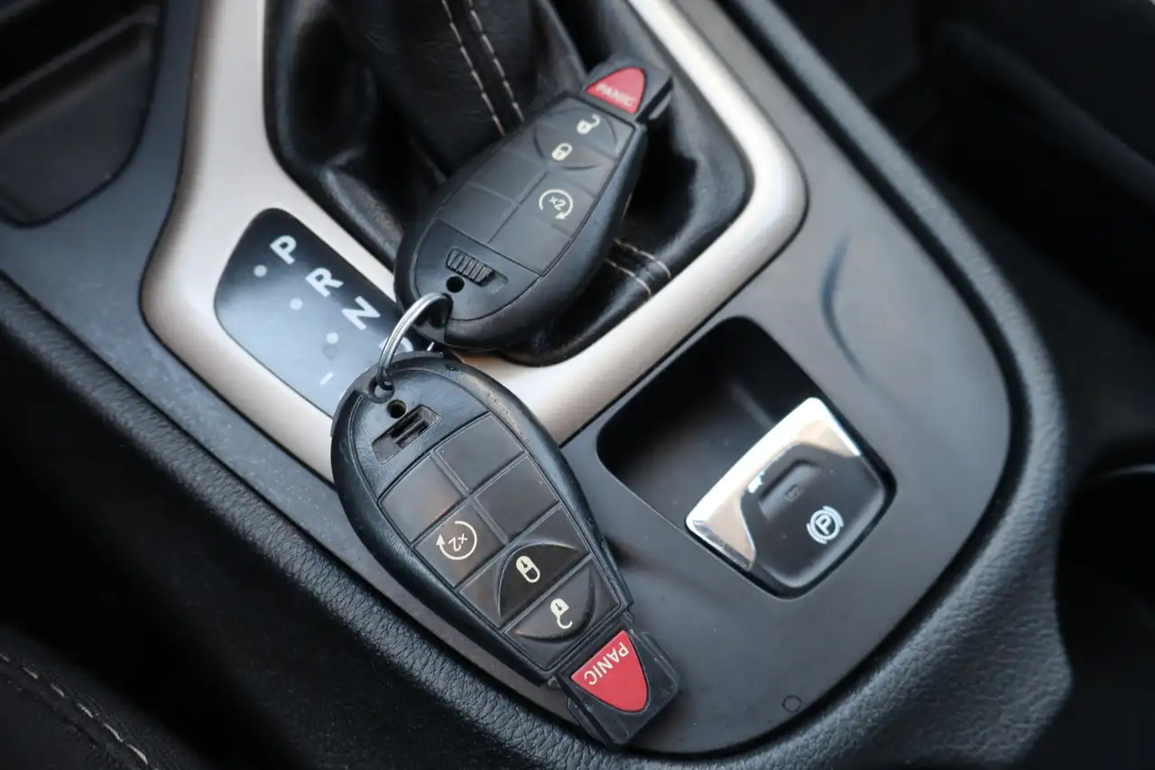 Jeep Cherokee снимка Jeep Cherokee
