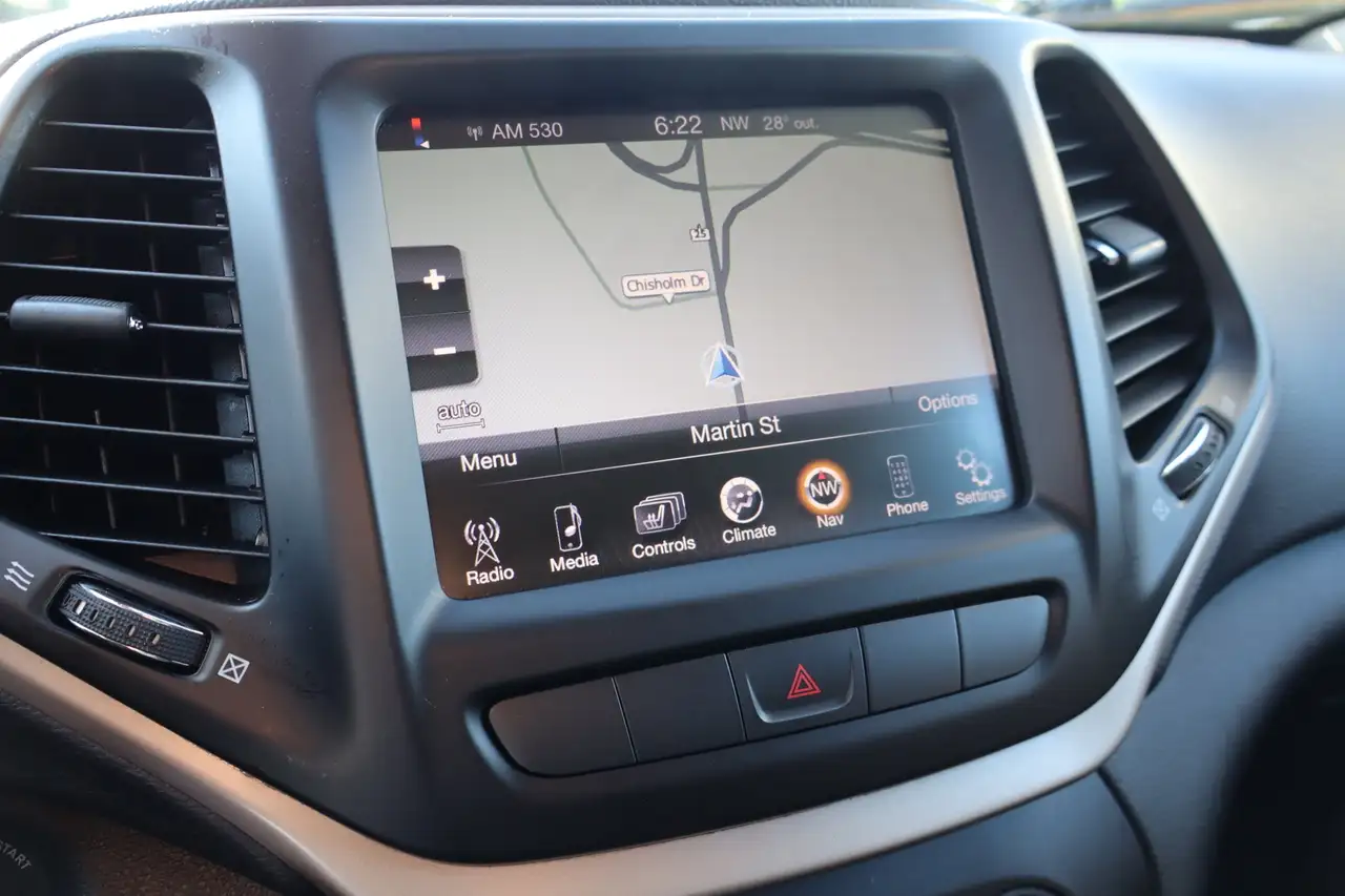 Jeep Cherokee снимка Jeep Cherokee