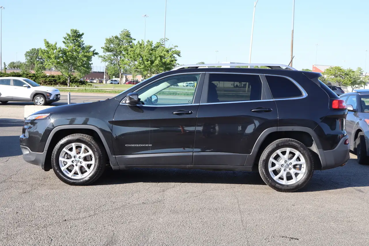 Jeep Cherokee снимка Jeep Cherokee
