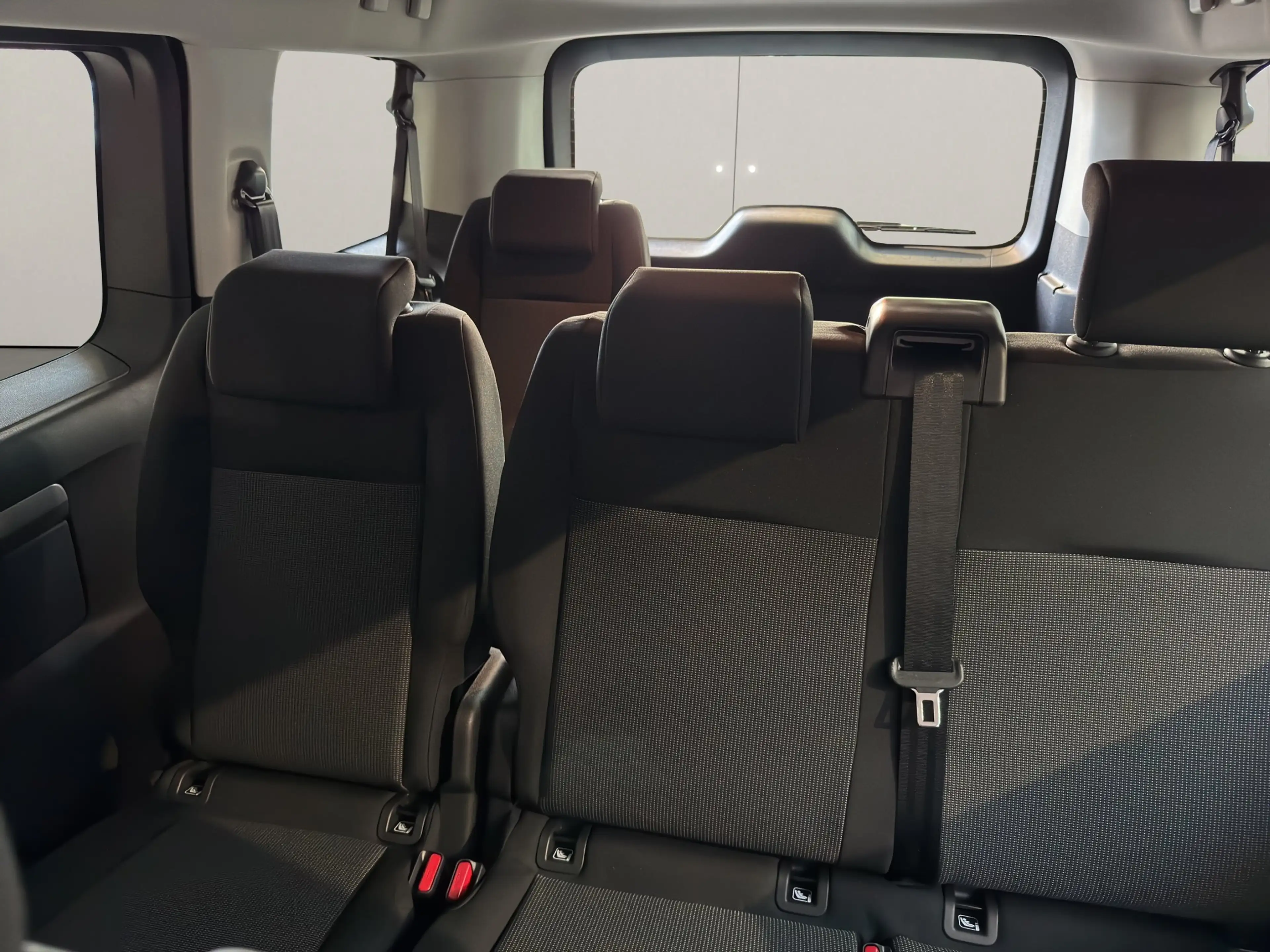 Opel Zafira Life 2.2 Diesel Sitzheizung — photo 12
