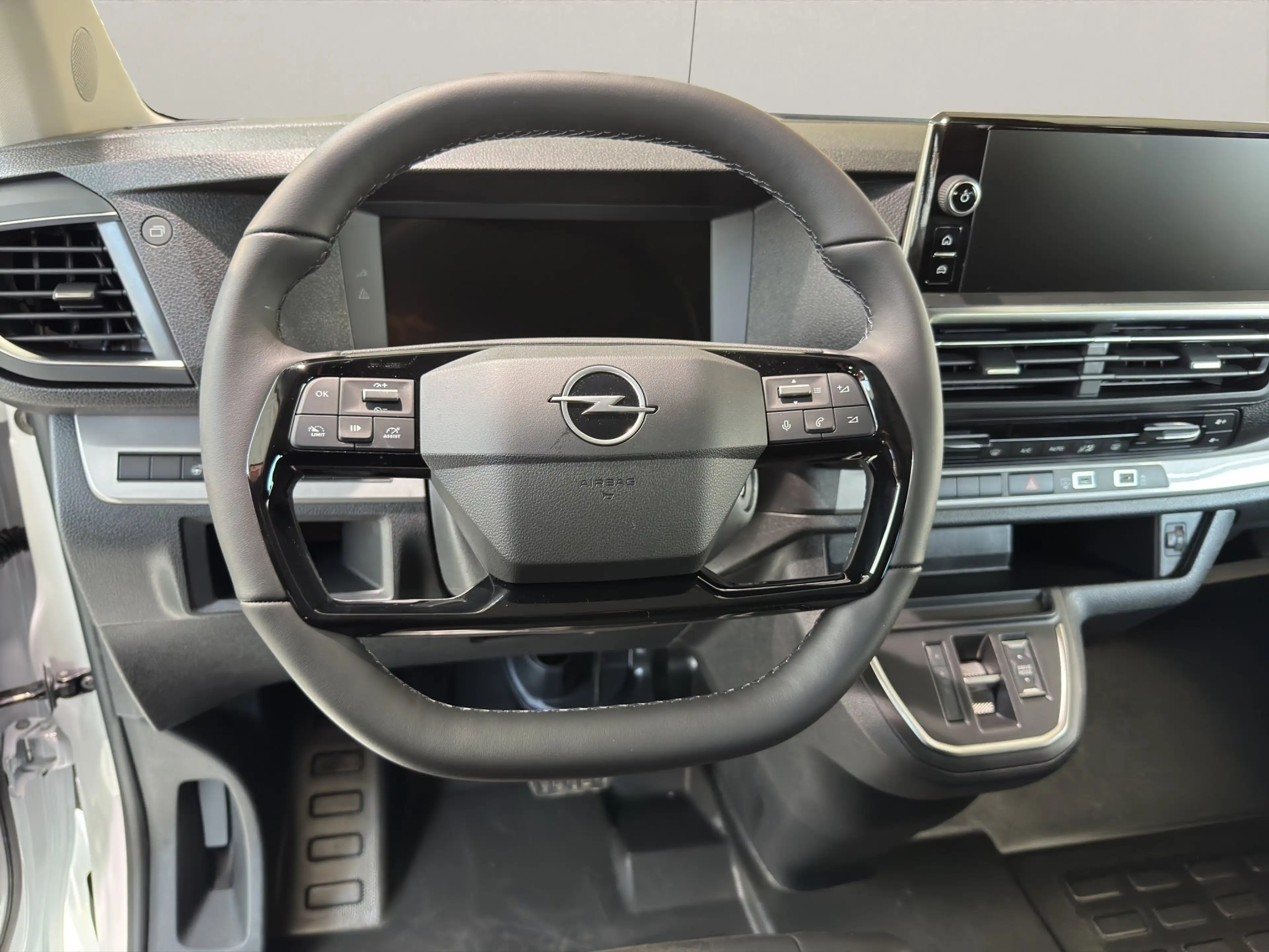 Opel Zafira Life 2.2 Diesel Sitzheizung — photo 9