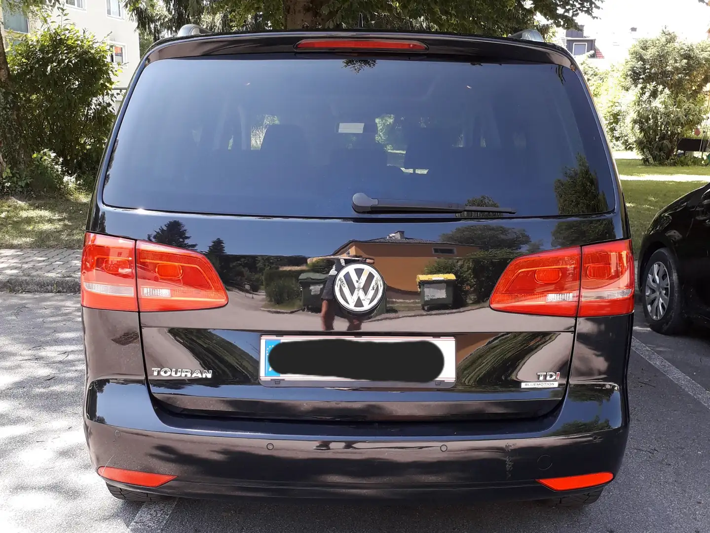 Volkswagen Touran Sky 1,6 BMT TDI DPF Schwarz - 2