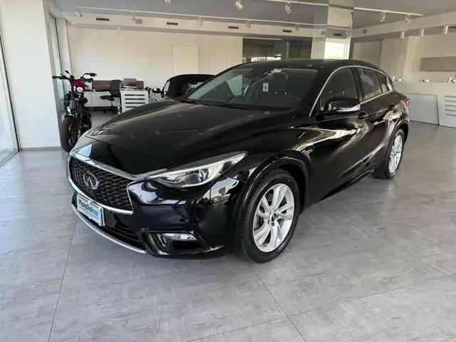 Infiniti Q30 2.2 diesel DCT AWD Premium tetto panoramico