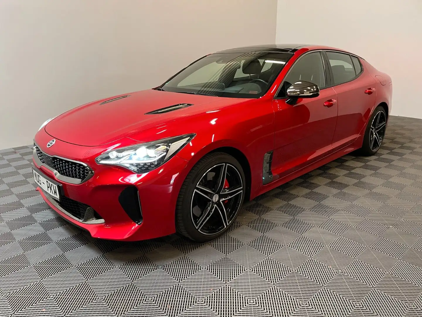 Kia Stinger GT 4WD *Klappe-Pano-360°* Красный - 1