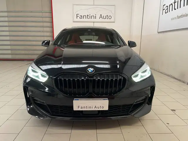 BMW 1 Series view 10