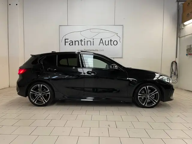 BMW 1 Series view 2
