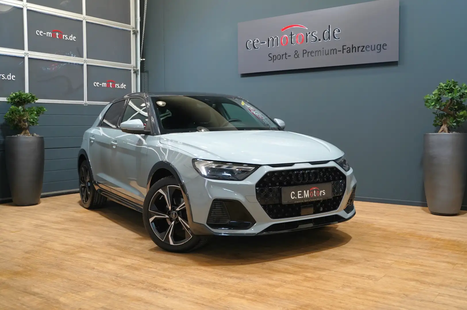 Audi A1 A1 allstreet 1.0TFSI S-Line*Audi-Garantie 4/2028 Gris - 1