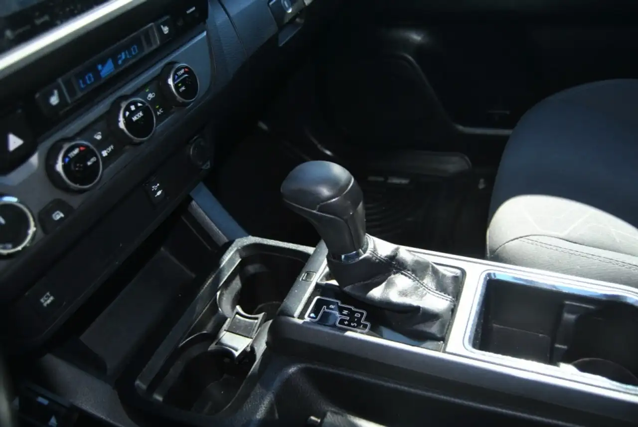 Toyota Tacoma снимка Toyota Tacoma