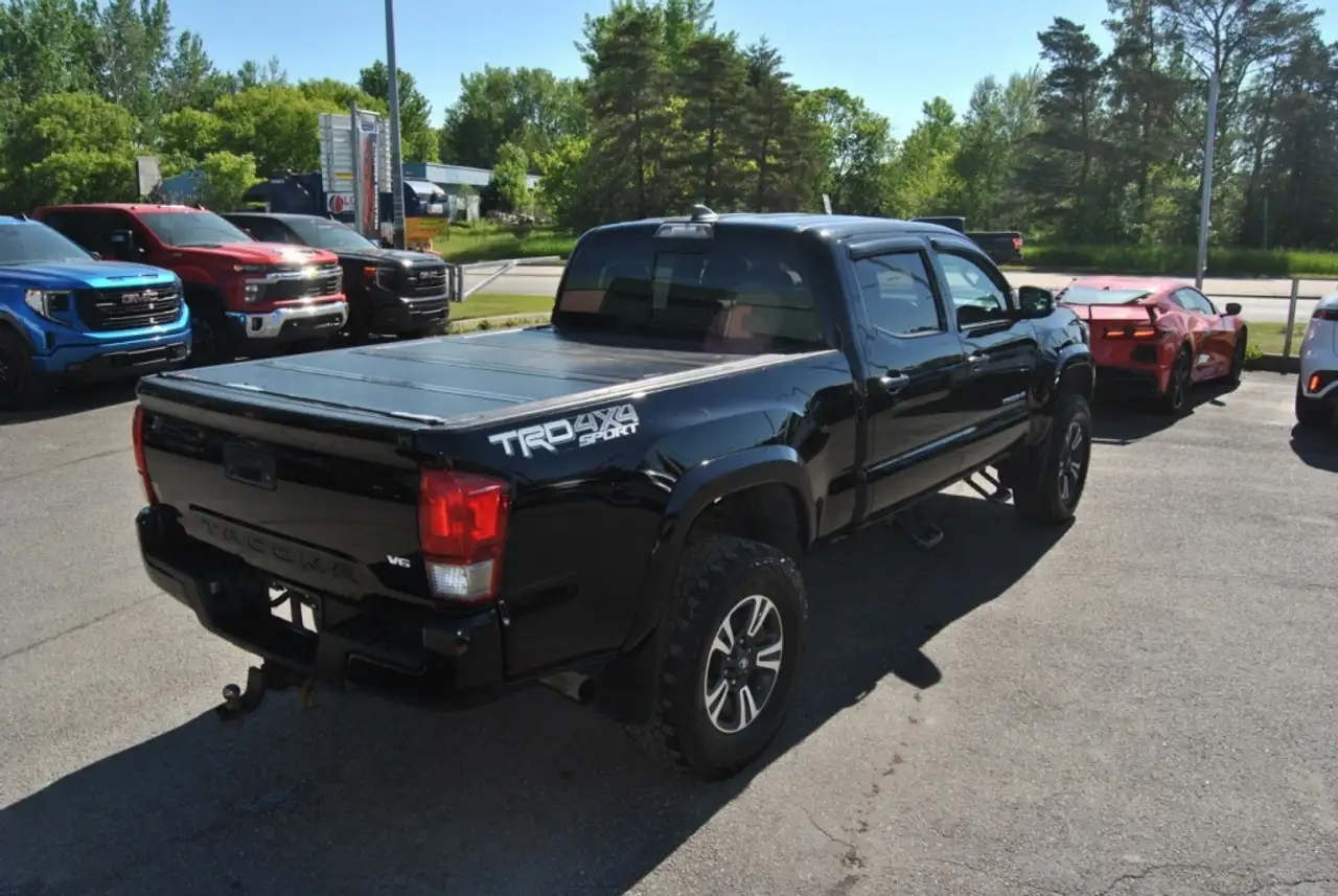 Toyota Tacoma снимка Toyota Tacoma