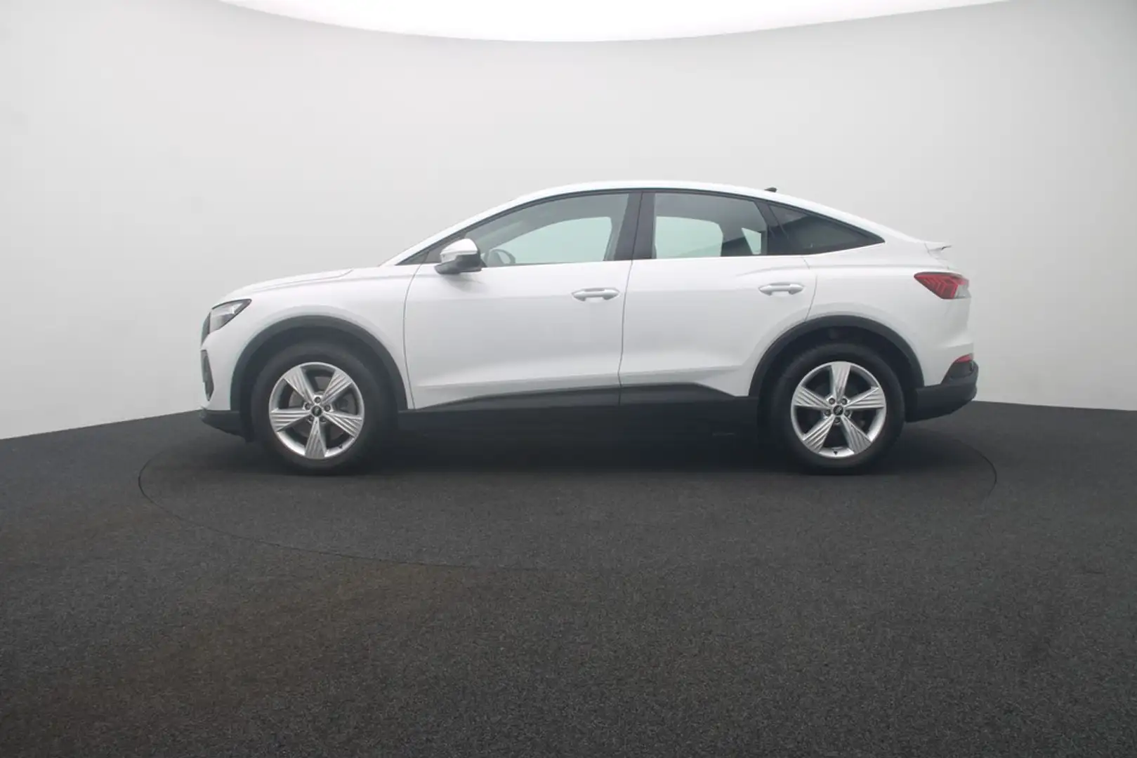 Audi e-tron . Virt.Cockpit LED Navi Blanc - 2