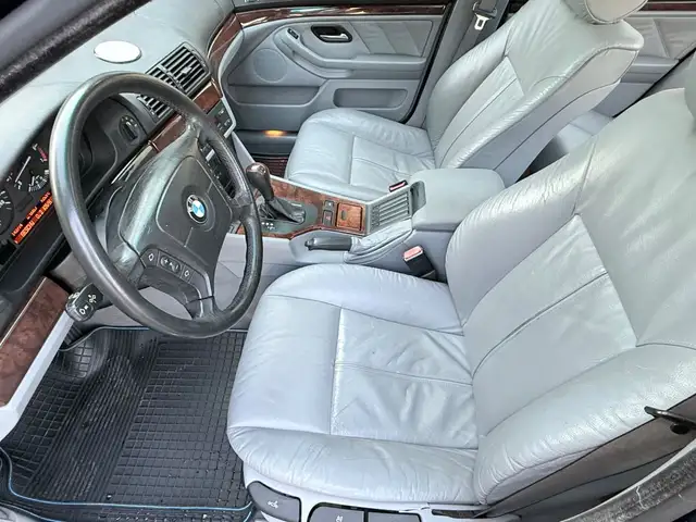 BMW 528 i Auto