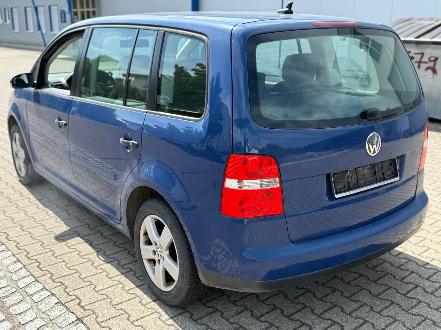 Volkswagen Touran Conceptline Blue - 2