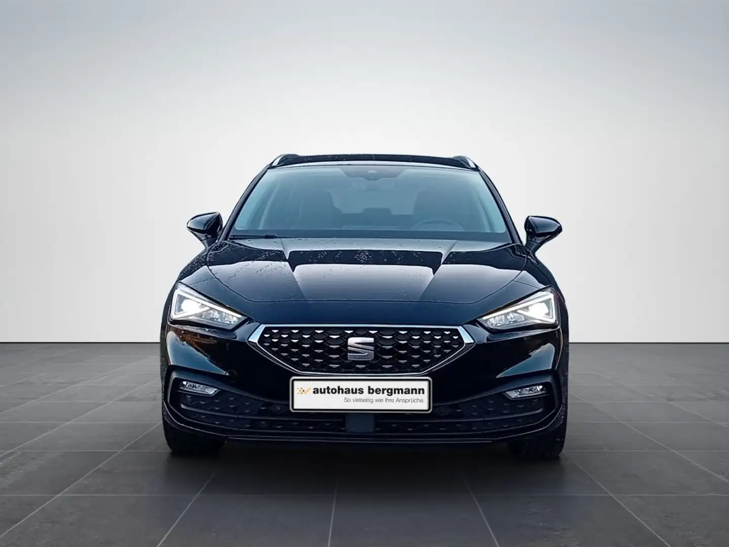 SEAT Leon Sportstourer 1.5 TSI ACT OPF Xcellence Schwarz - 2