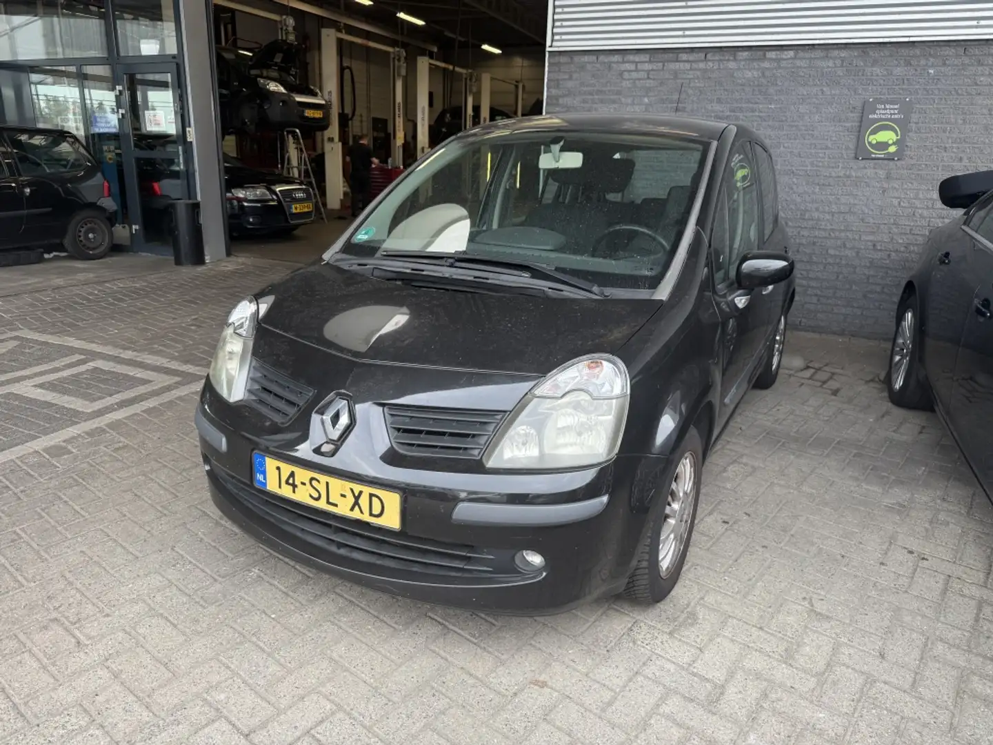 Renault Modus 1.6-16V Dynamique Schwarz - 2