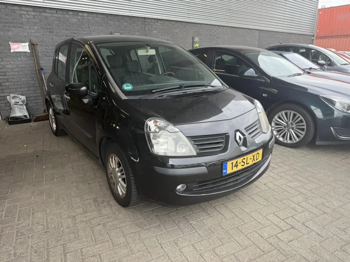 Renault Modus 1.6-16V Dynamique Schwarz - 1