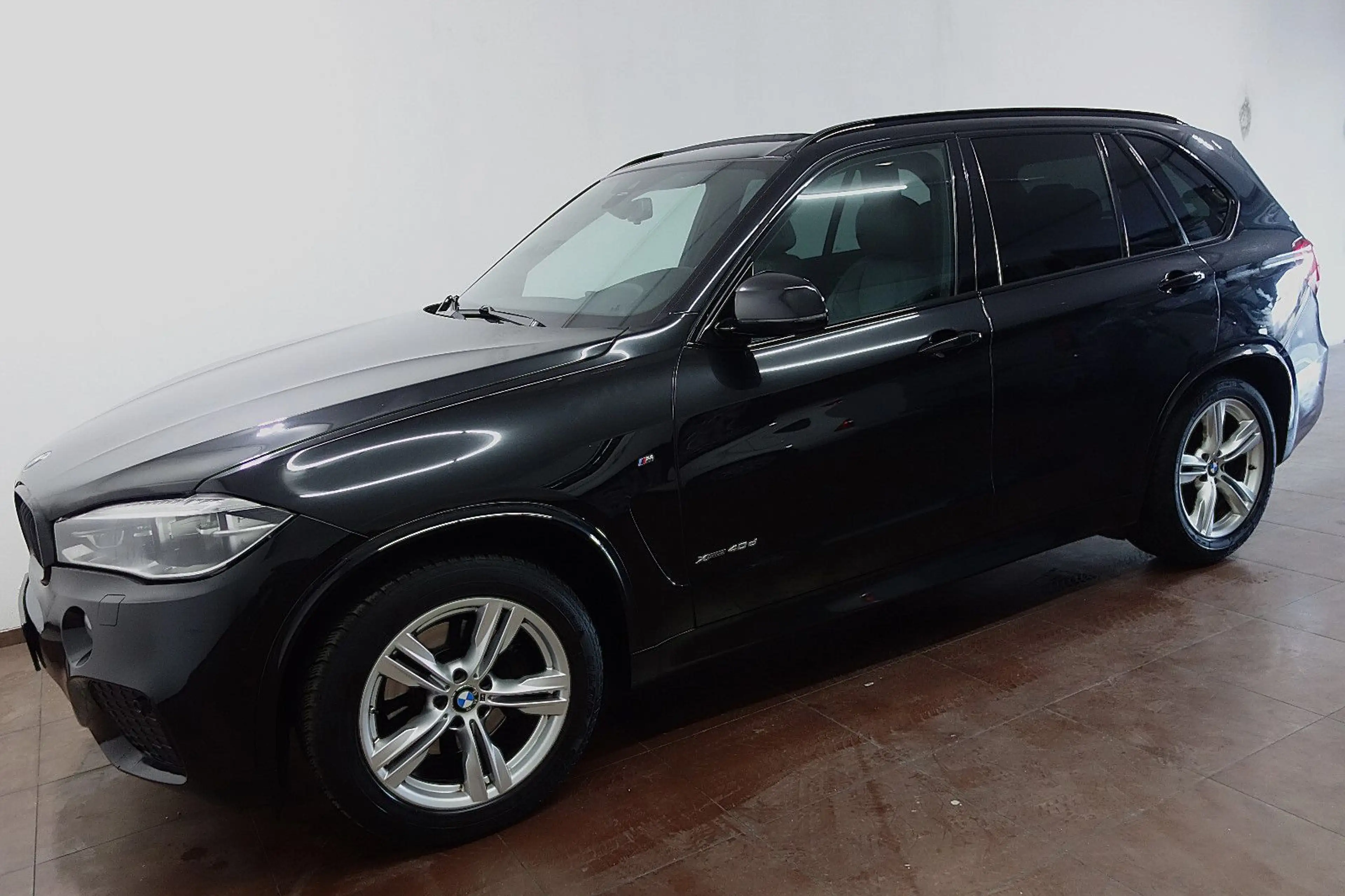 BMW X5 d xDrive M-Sportpaket Panorama/LED/7-Sitze/19 — photo 2