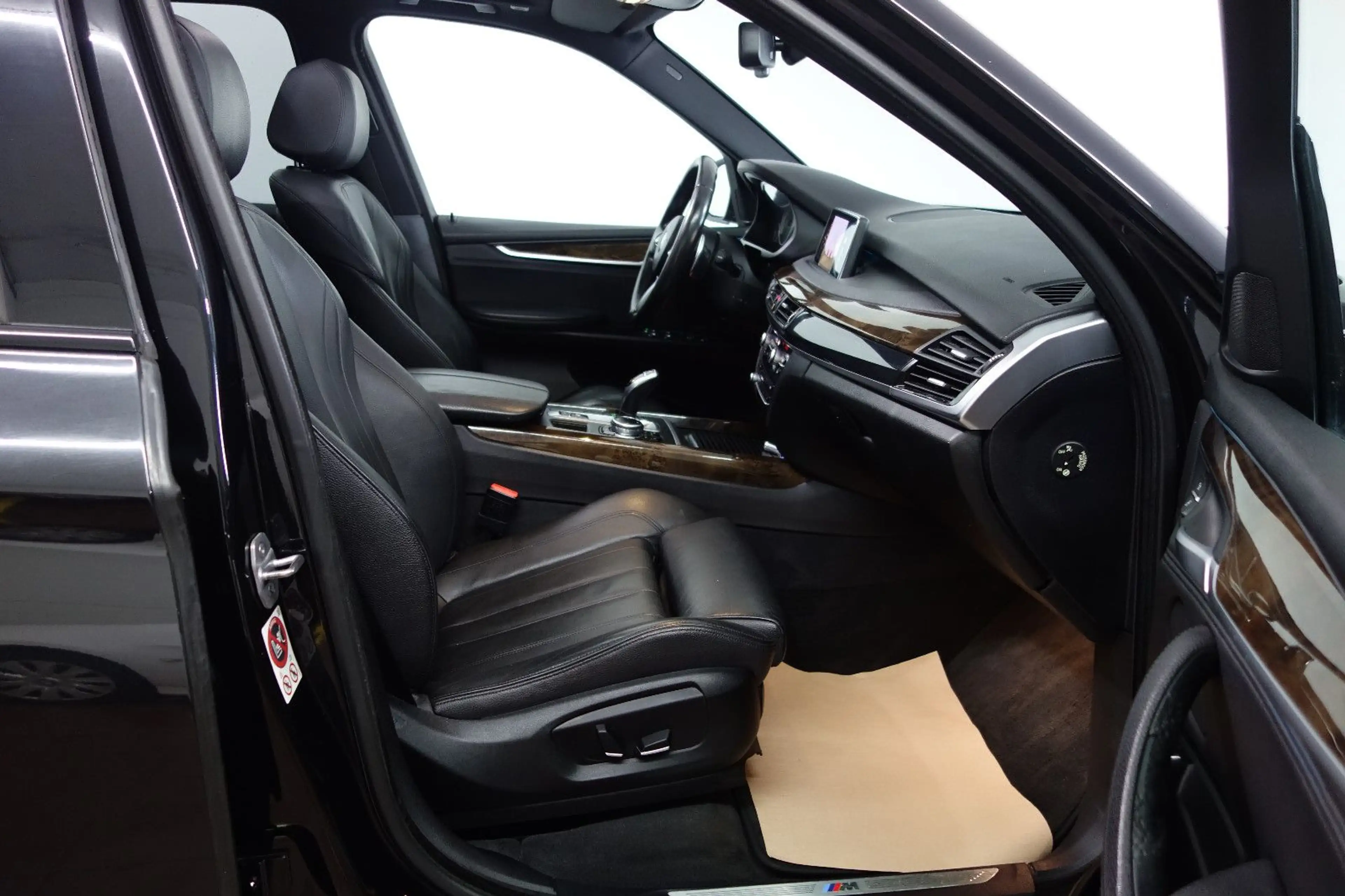 BMW X5 d xDrive M-Sportpaket Panorama/LED/7-Sitze/19 — photo 11