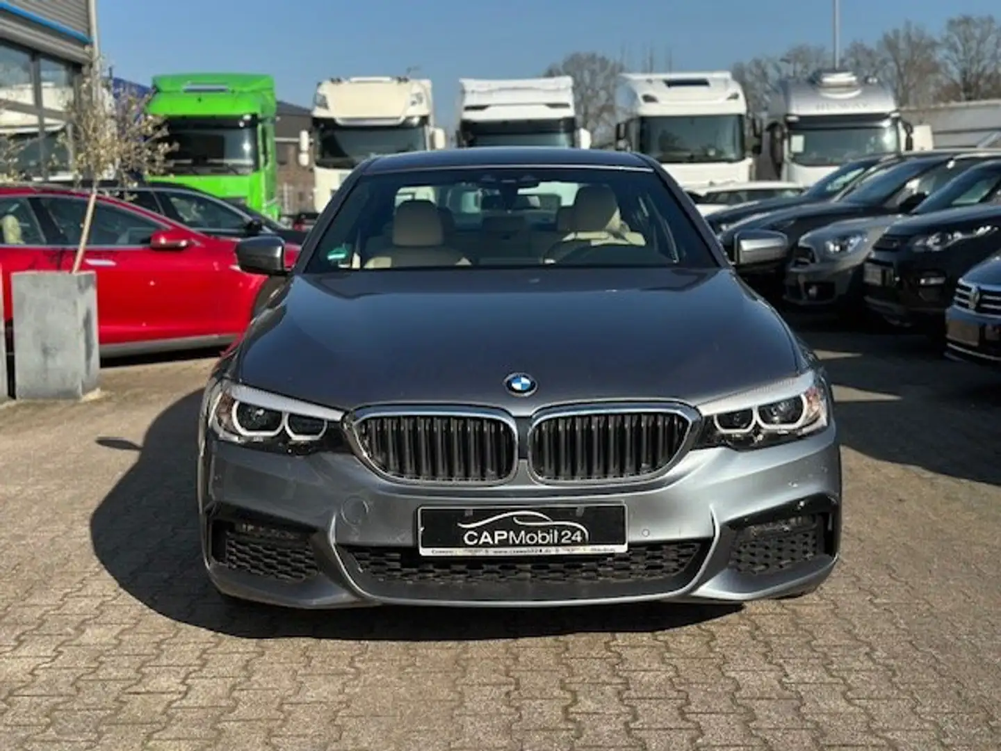 BMW 530 530d Limousine M-Sport* Grau - 2