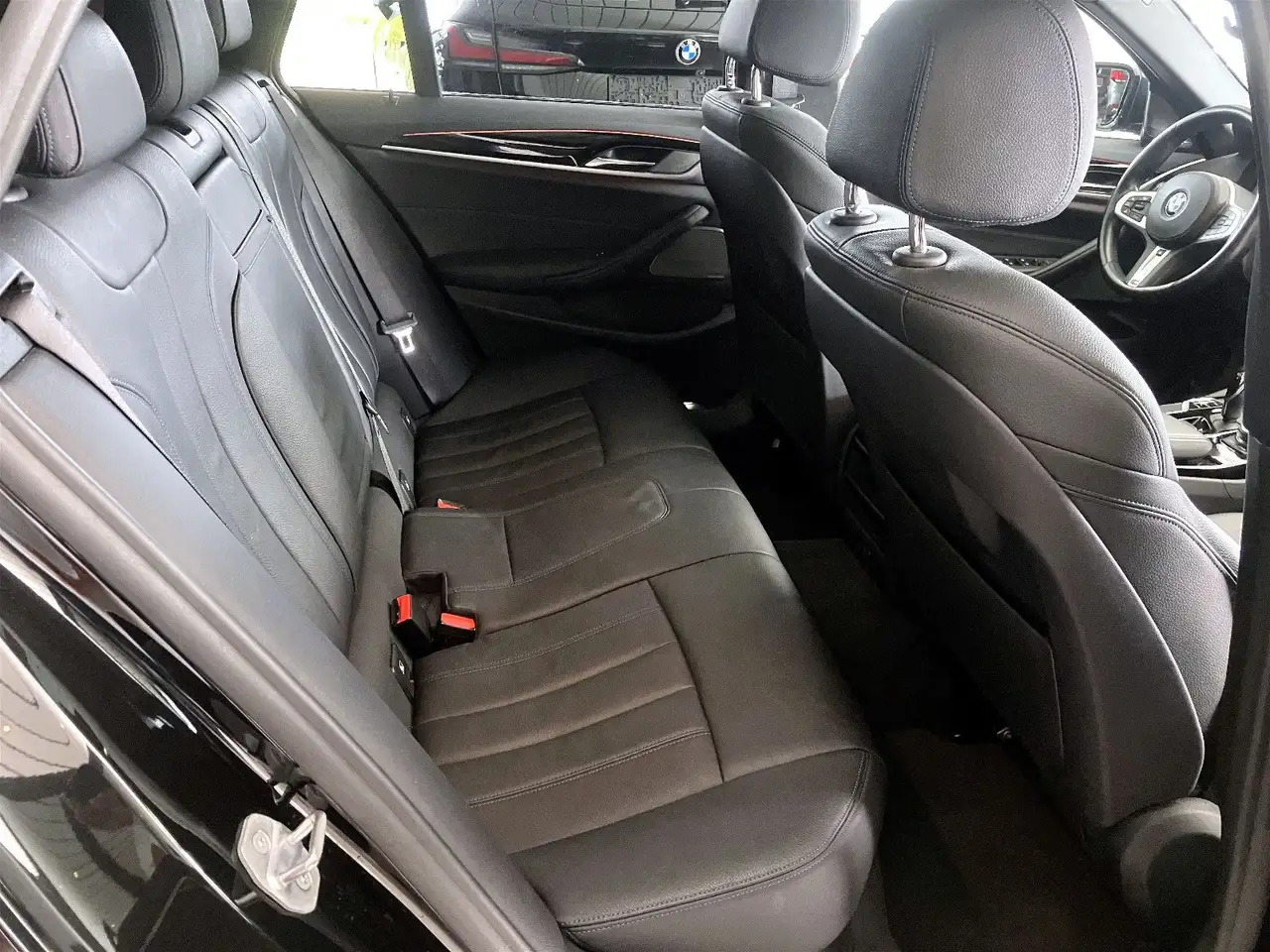 2019 BMW 530 xd M-Sport/Harman-Kardon/Aktivtemp/HuD/Live+, photograph 9