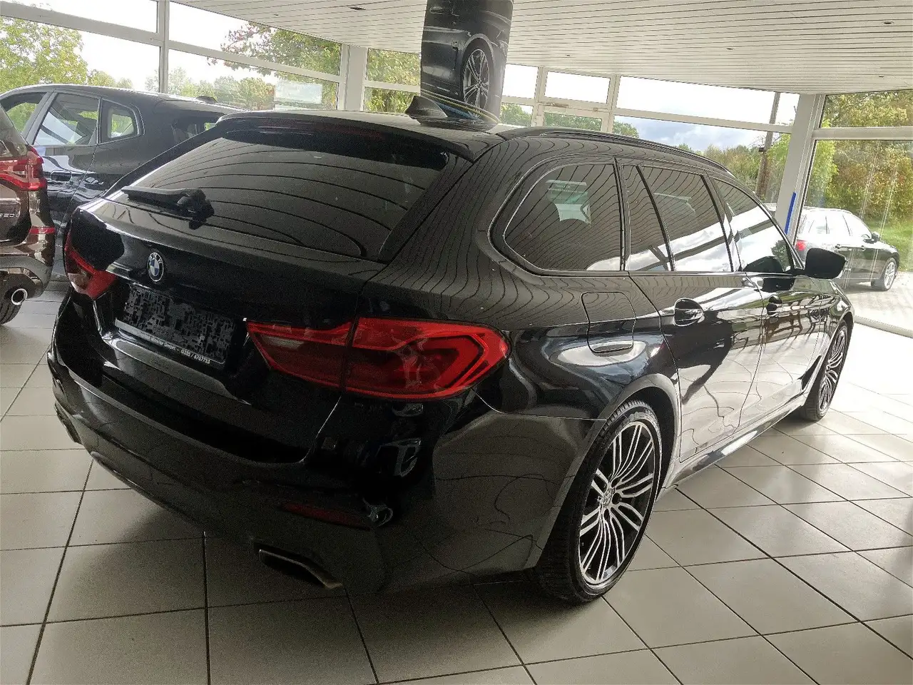 2019 BMW 530 xd M-Sport/Harman-Kardon/Aktivtemp/HuD/Live+, photograph 4