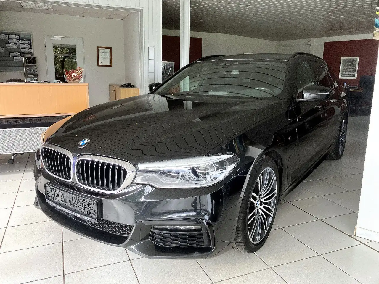 2019 BMW 530 xd M-Sport/Harman-Kardon/Aktivtemp/HuD/Live+, photograph 1