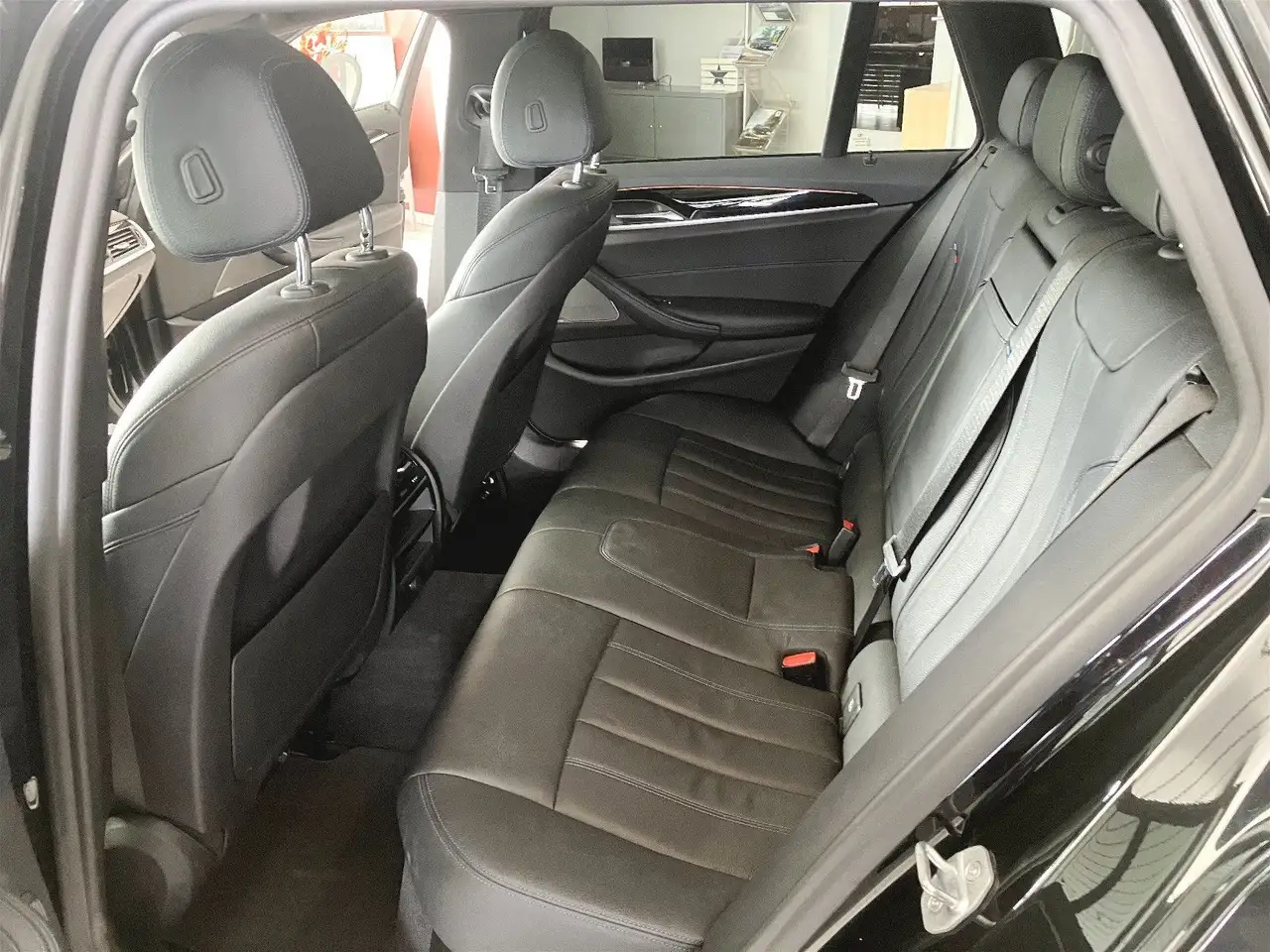 2019 BMW 530 xd M-Sport/Harman-Kardon/Aktivtemp/HuD/Live+, photograph 8