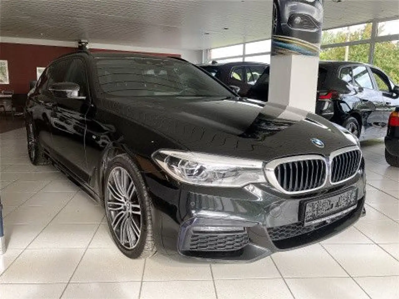 2019 BMW 530 xd M-Sport/Harman-Kardon/Aktivtemp/HuD/Live+, photograph 3