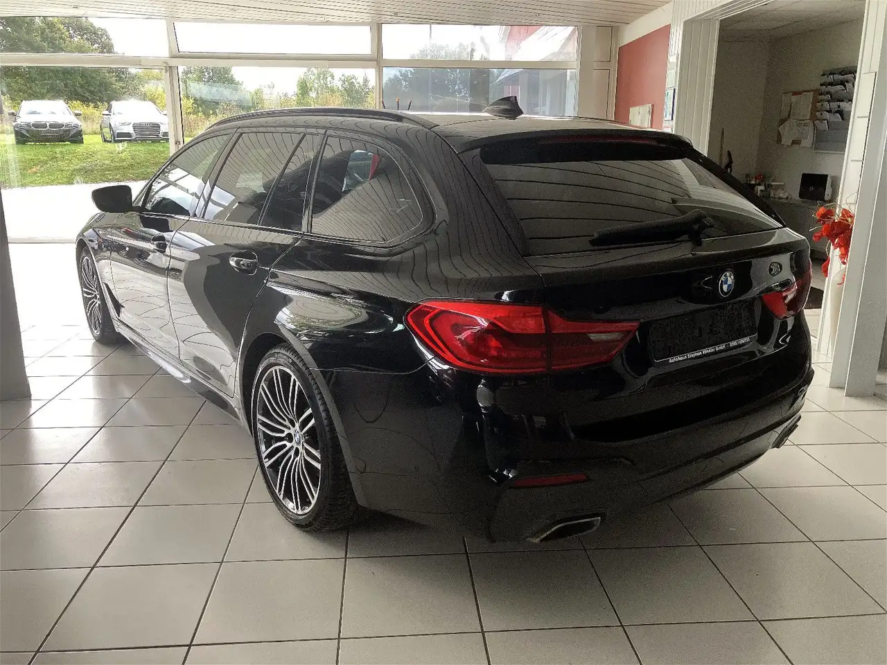 2019 BMW 530 xd M-Sport/Harman-Kardon/Aktivtemp/HuD/Live+, photograph 2