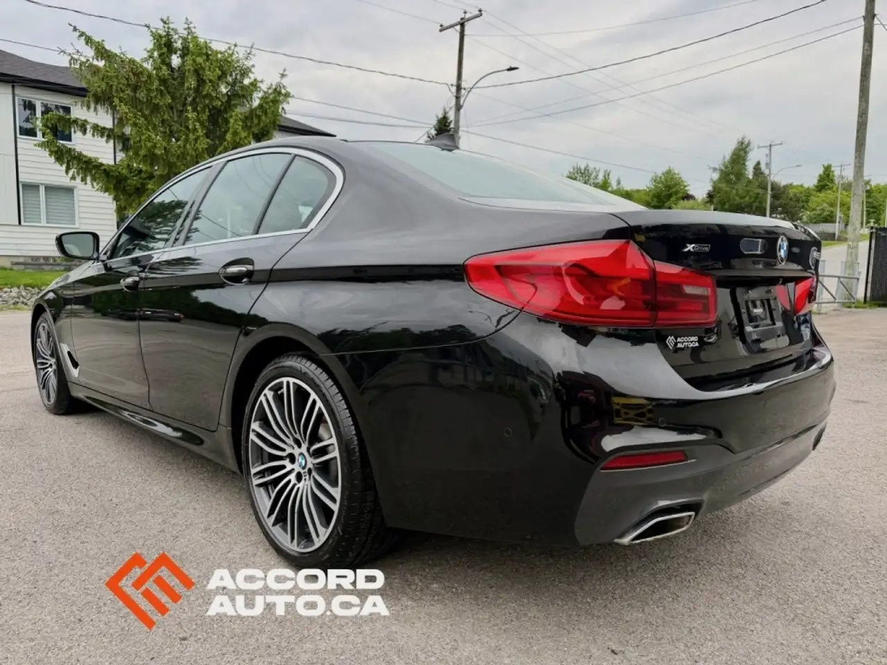 BMW 5 Series снимка BMW 5 Series