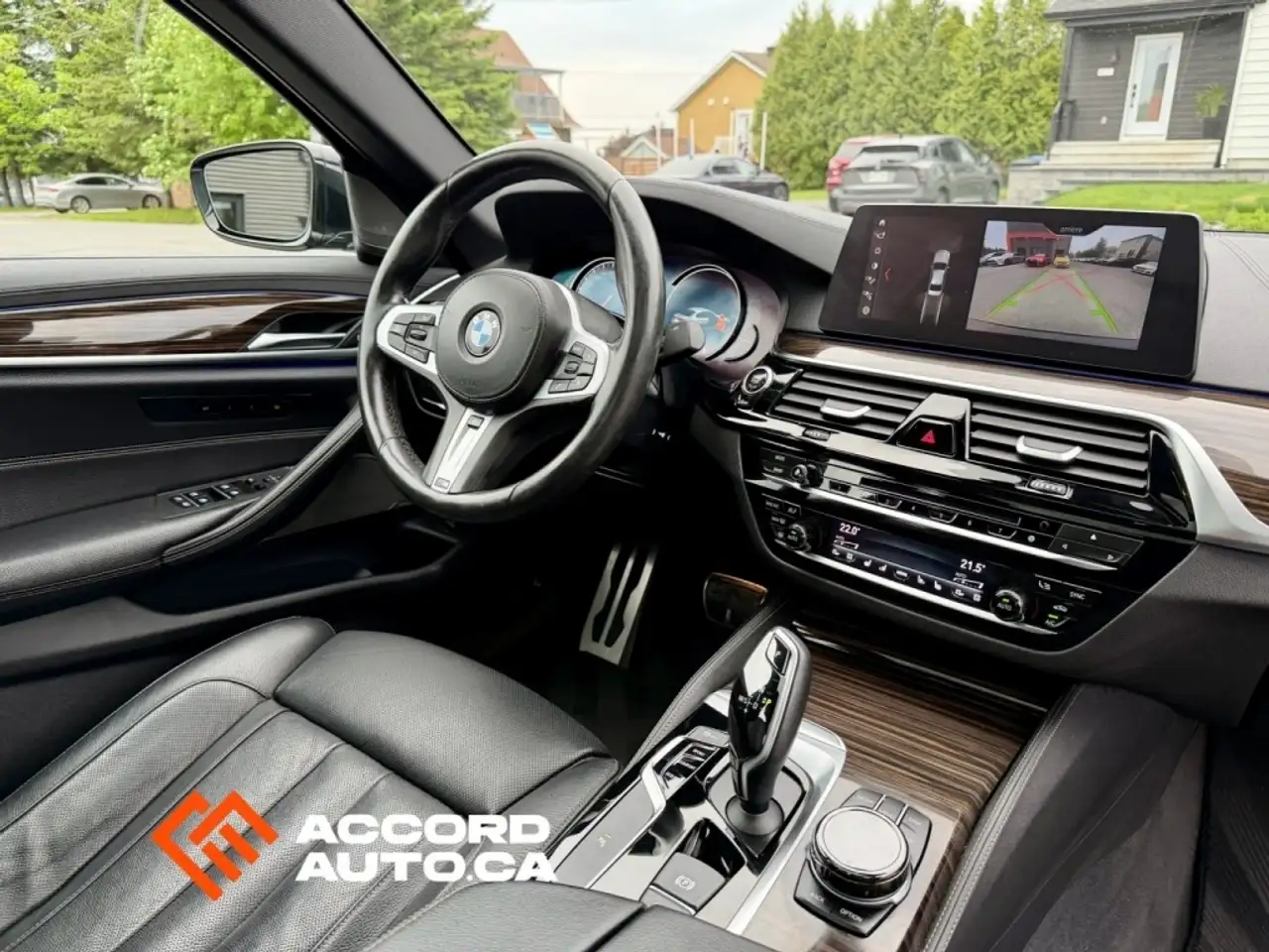 BMW 5 Series снимка BMW 5 Series
