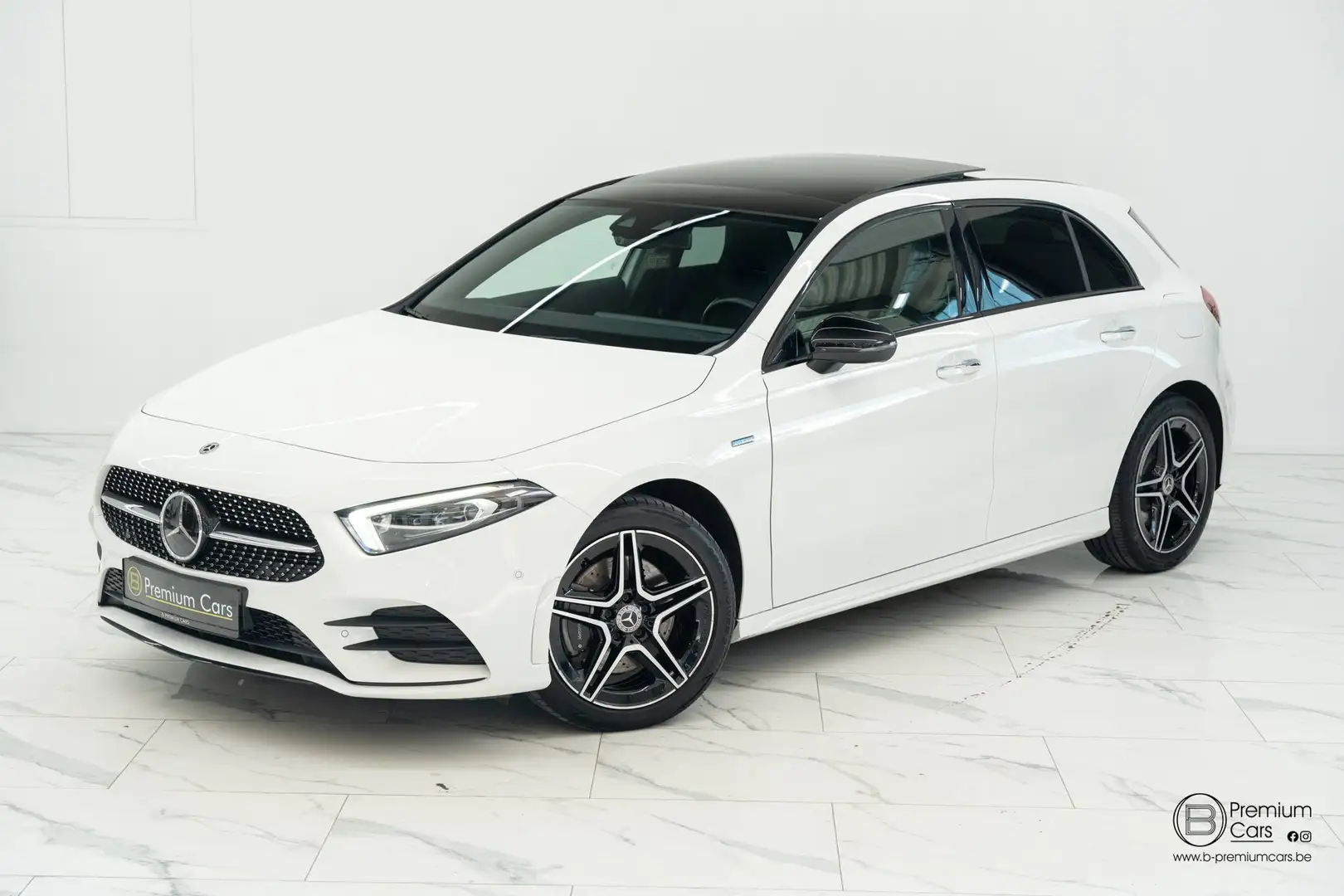 Mercedes-Benz A 250 e AMG line! MEGA FULL! Pano, Memory, Acc! Wit - 2