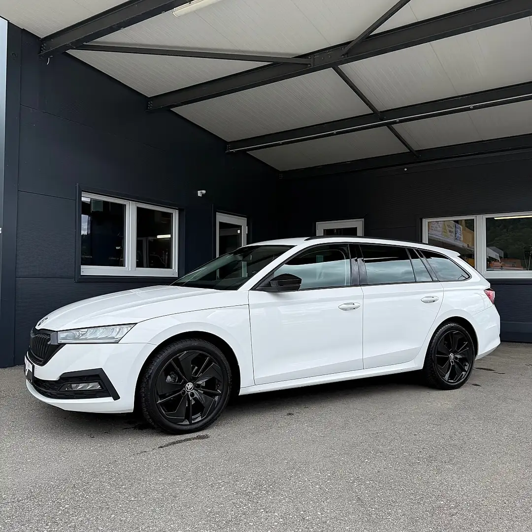 Skoda Octavia Combi 2,0 TDI Business DSG Weiß - 2
