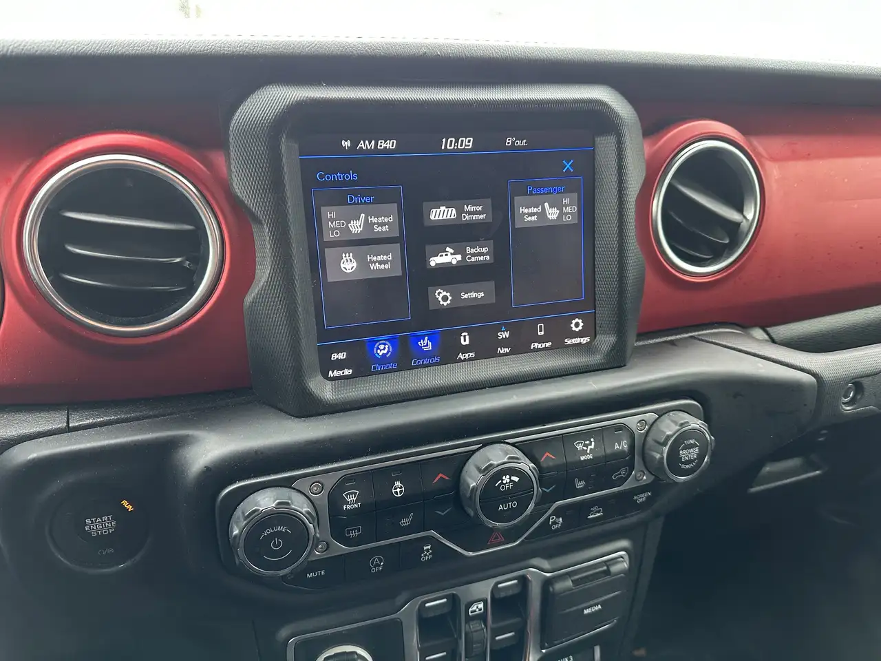 Jeep Gladiator снимка Jeep Gladiator