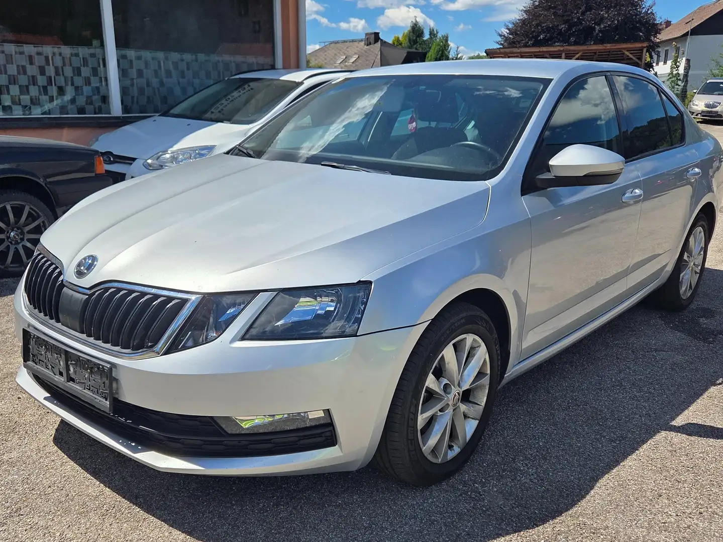 Skoda Octavia Octavia 1,6 TDI Style Grau - 1