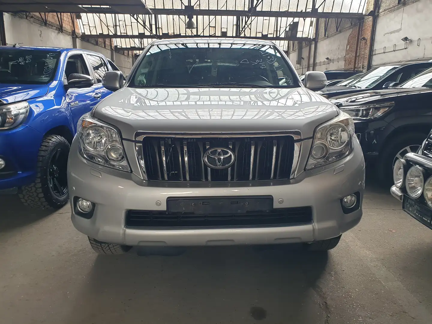 Toyota Land Cruiser Landcruiser 3.0 D-4D Legend Argent - 2